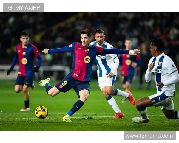 各大足球明星精彩进球瞬间回顾与图片分享